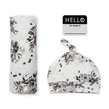 LULUJO HELLO WORLD - BLACK FLOWER Swaddling blanket & Hat Set
